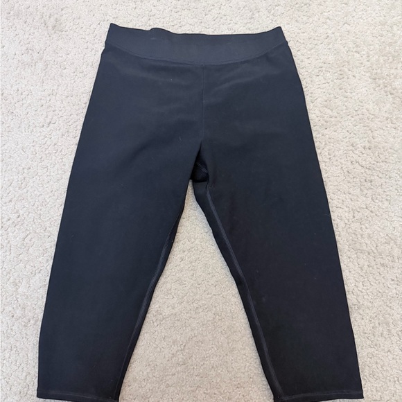 ALO Yoga Black Leggings - Picture 3 of 3